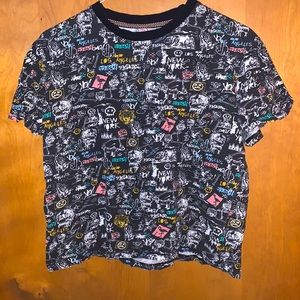 Eighty Eight Men’s NY Prayer Hands Roses Tiger Shirt